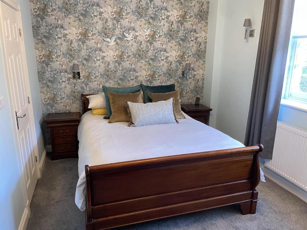 Stunning 2-Bed-2Bath Apt In Whitby With Parking 아파트 외부 사진